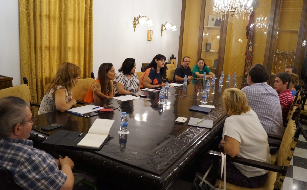 Reunión Galindo con Pah y asociaciones
