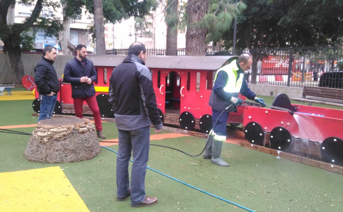 Limpieza Viaria parques infantiles (2)