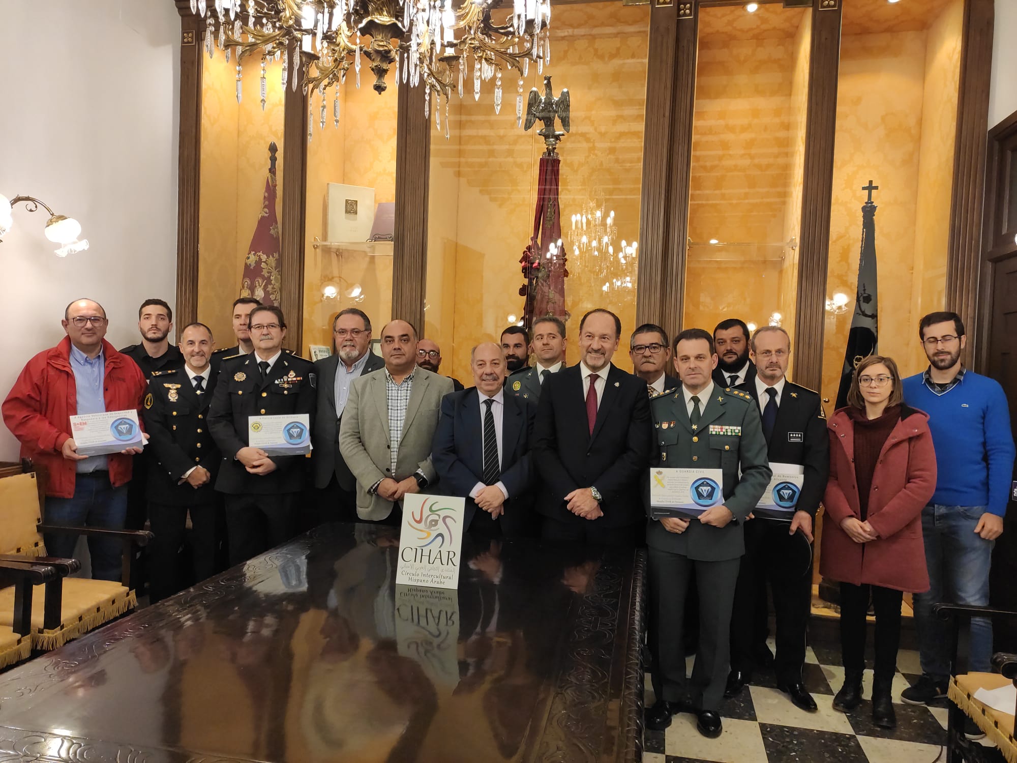 Reconocimiento a los cuerpos y fuerzas de Seguridad y Emergencias por ...