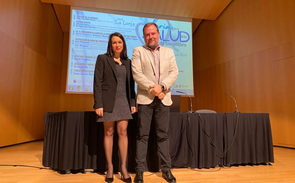 Foto de Carolina Gracia junto a Luis Quesada