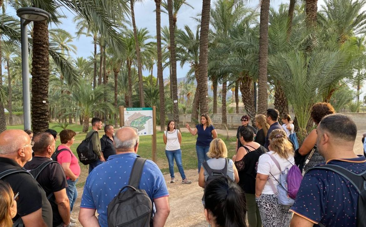 Foto-visitas-del-Palmeral