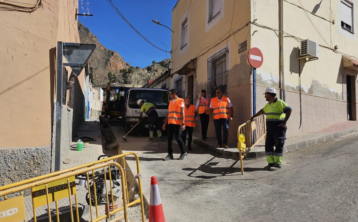 Obras renovación red agua potable san isidro (1)