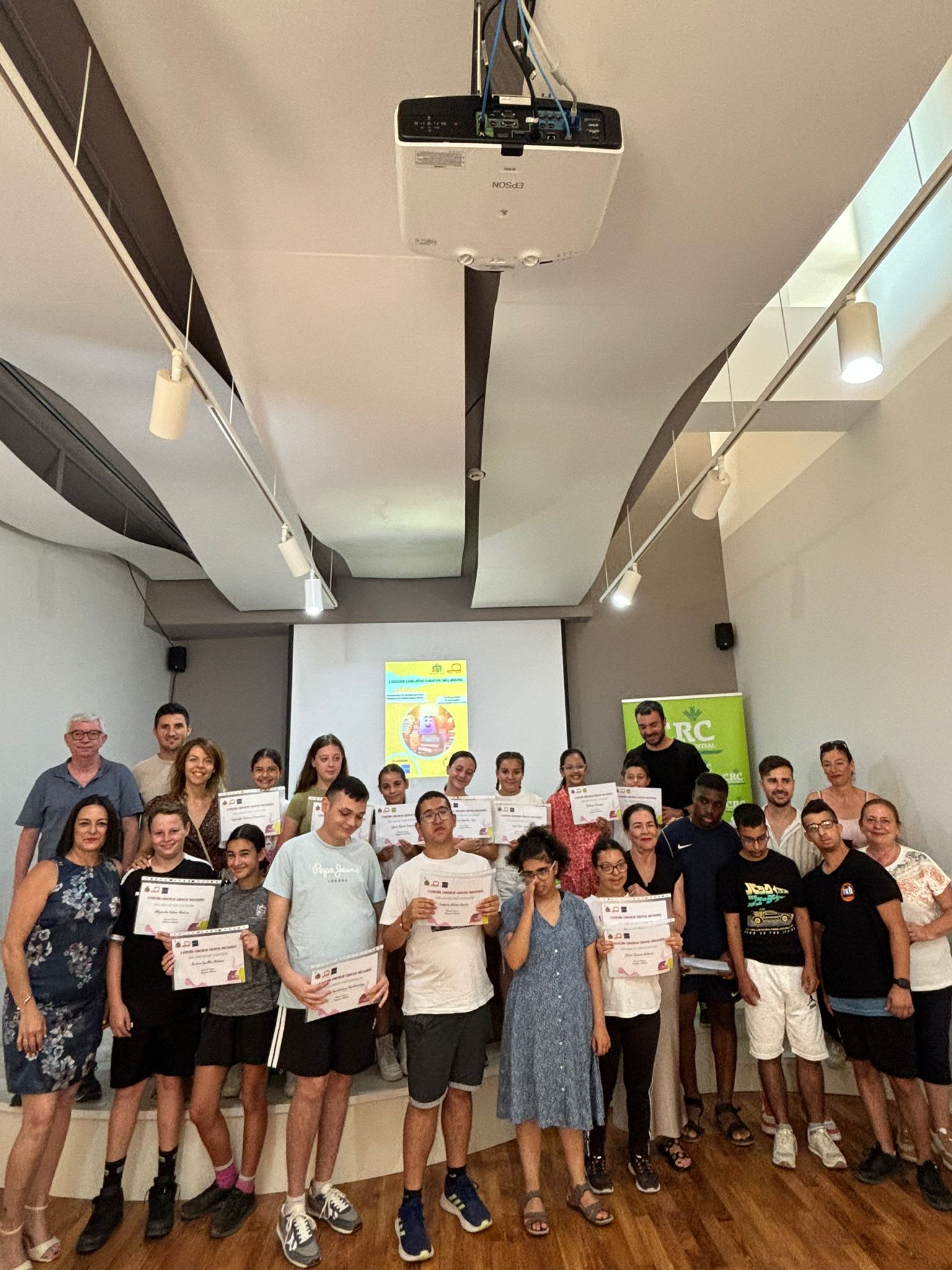 Orihuela premia la creatividad infantil y el compromiso con la diversidad en el I Concurso de Cuentos Inclusivos