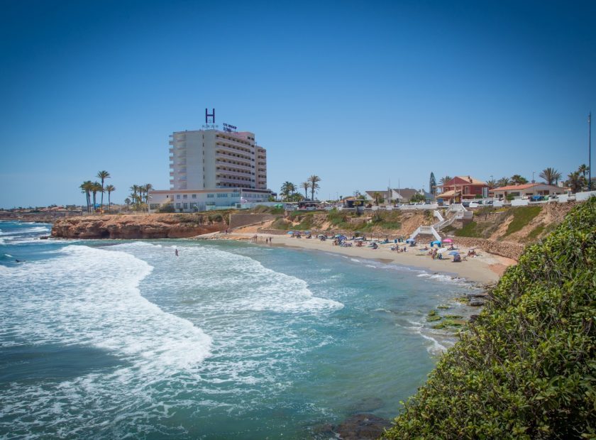 CALACERRADALACOSTA