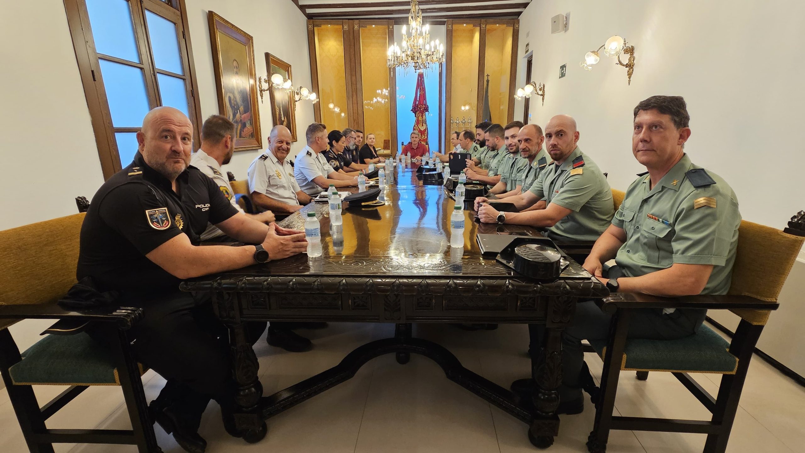 Orihuela reclama el incremento y refuerzo de las fuerzas y cuerpos de Seguridad del Estado en la costa