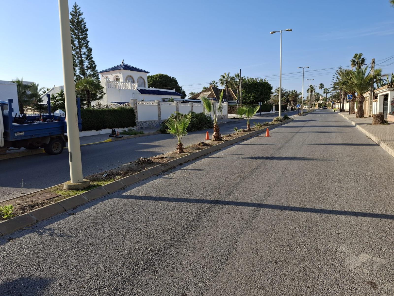 El Ayuntamiento de Orihuela saca a licitación las obras de adecuación de la avenida del Cabo de la urbanización Cabo Roig por más de 200.000 euros