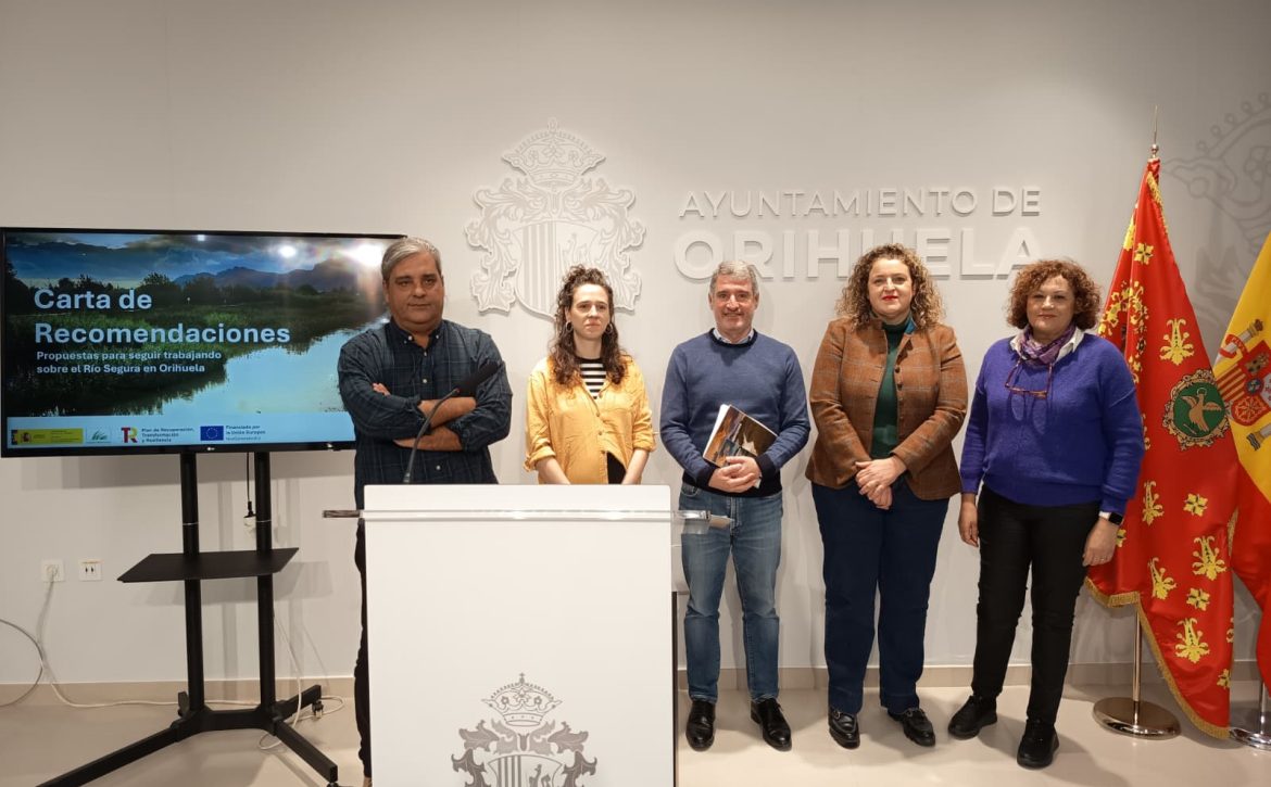 Foto rueda de prensa Refluye mi Río (1)