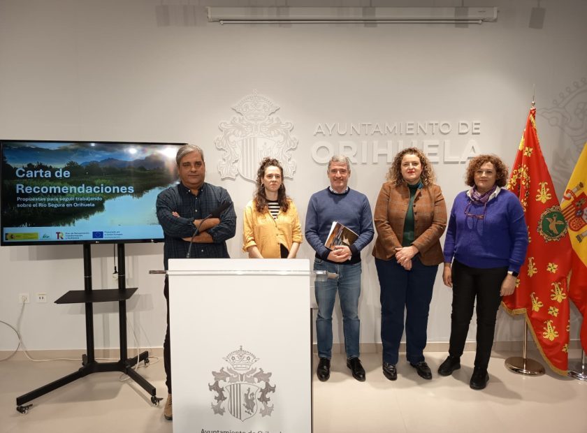 Foto rueda de prensa Refluye mi Río (1)