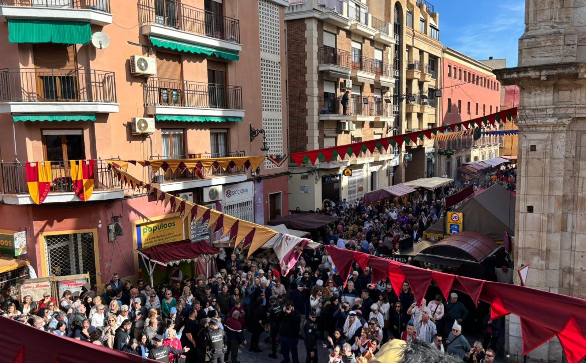 Foto mercado visitantes
