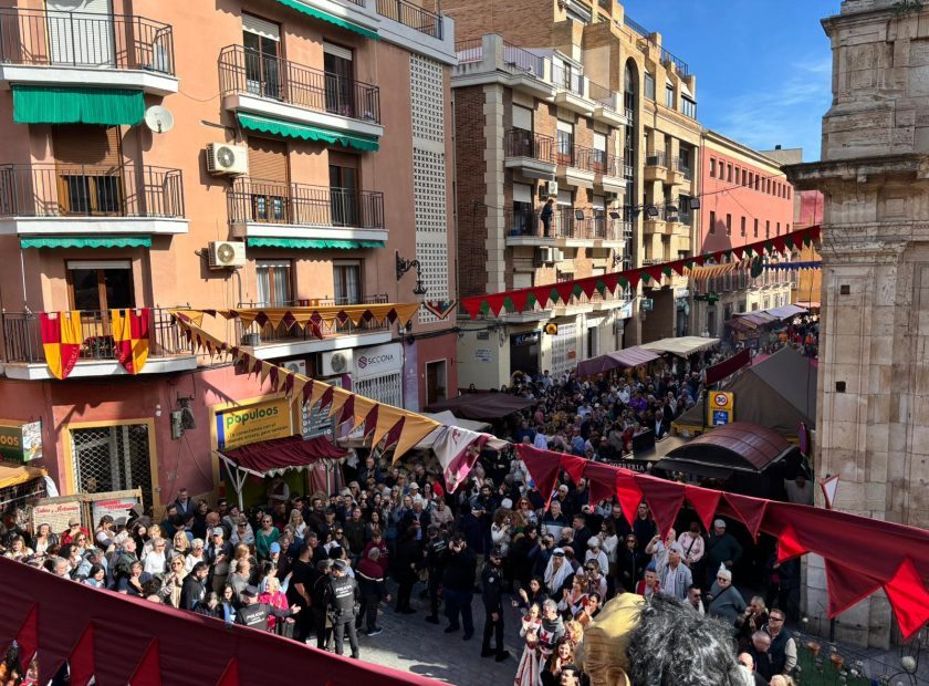 Foto mercado visitantes