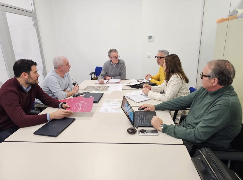 Imagen de la reunión parque empresarial