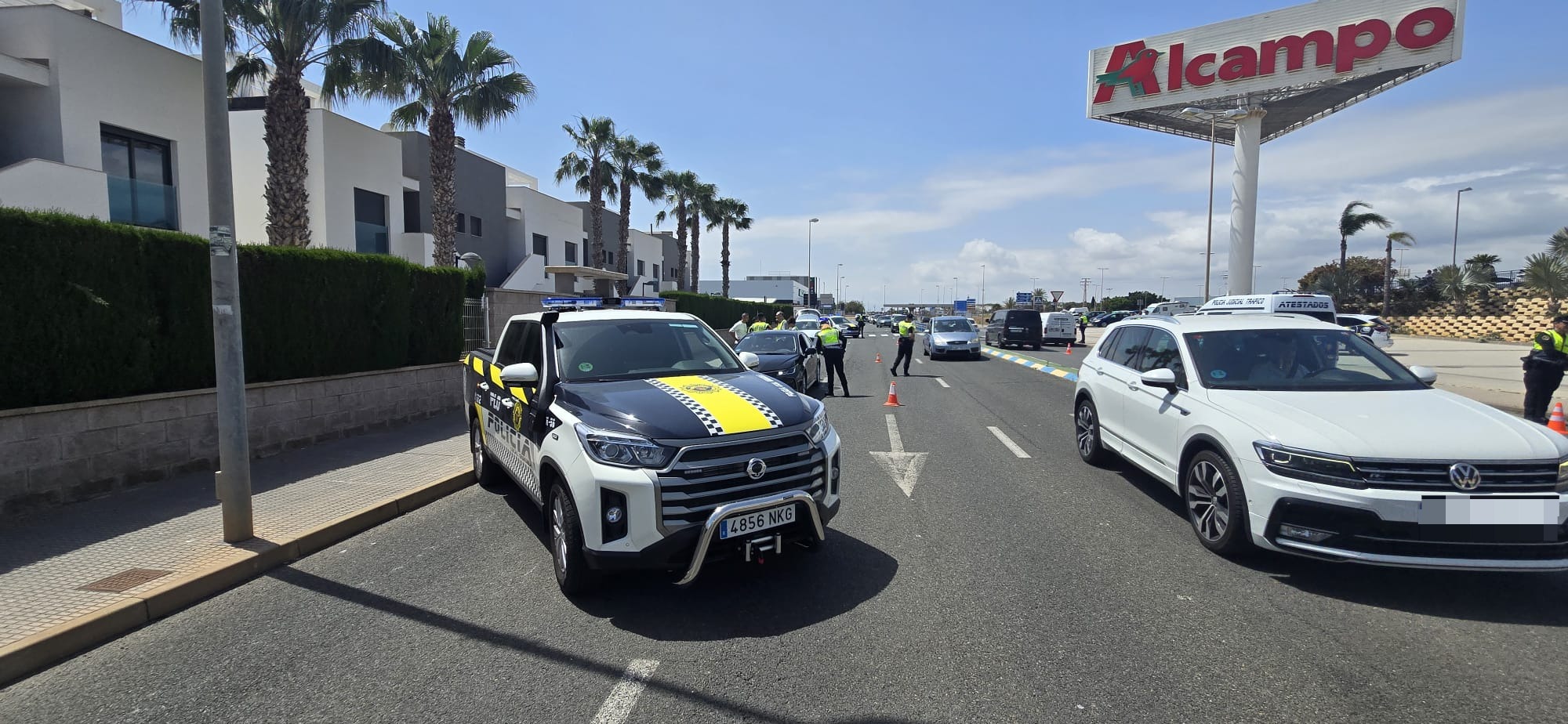 La Policía Local de Orihuela libera a una mujer presuntamente retenida contra su voluntad y detiene a cuatro personas este fin de semana