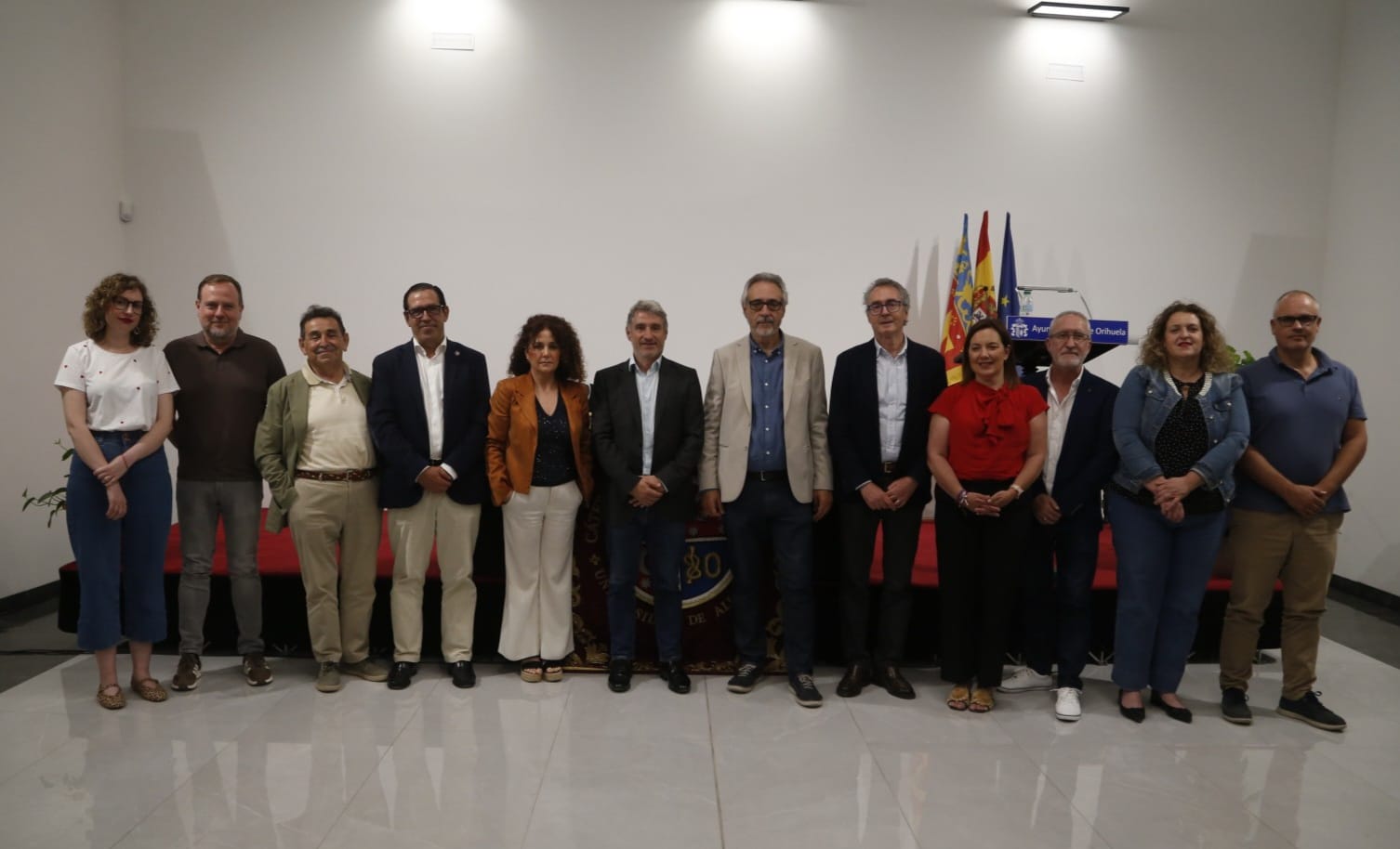 El yacimiento de Los Saladares protagoniza la primera conferencia celebrada en el Centro Cultural Miguel Hernández tras su rehabilitación