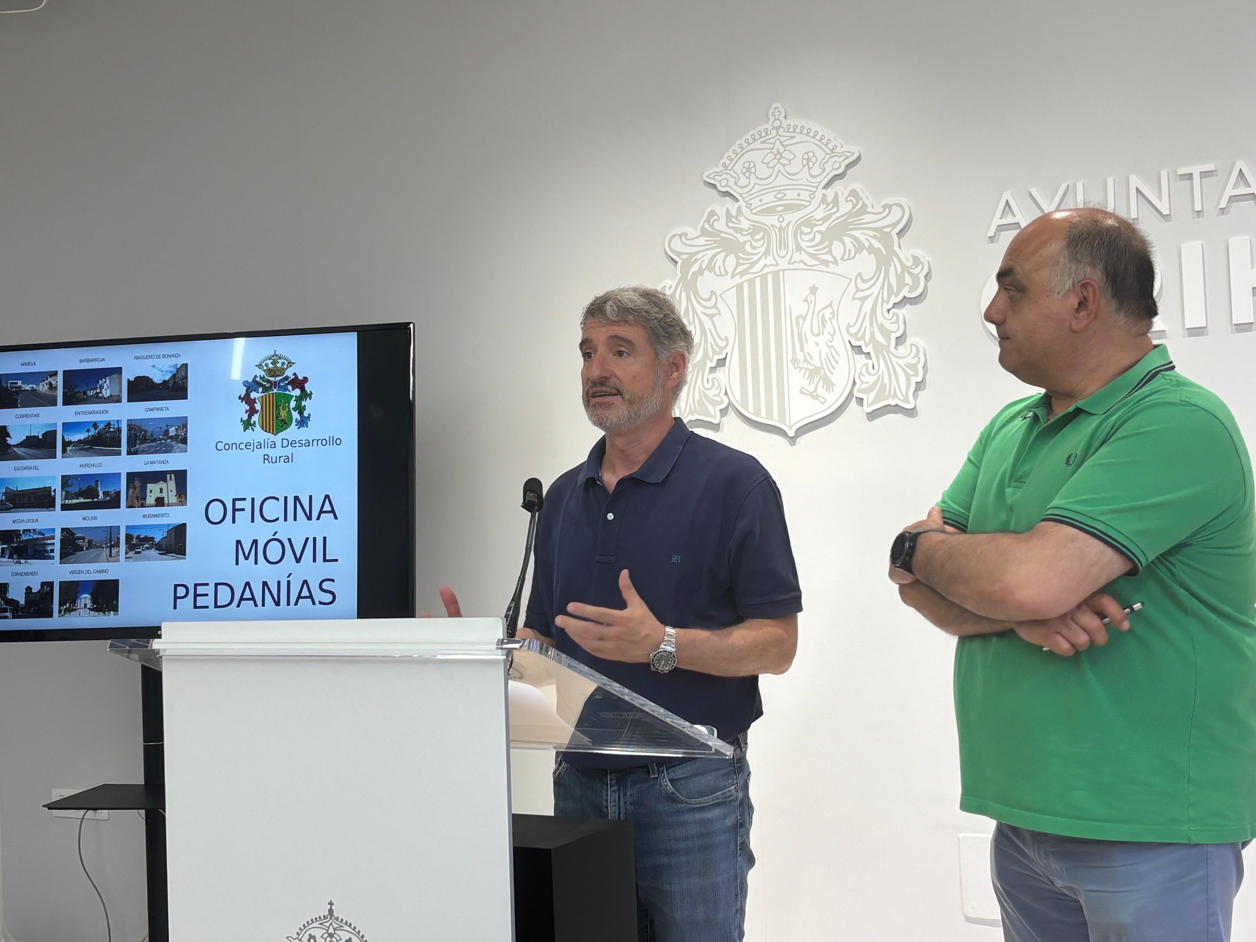 Oficina móvil en pedanías (2)