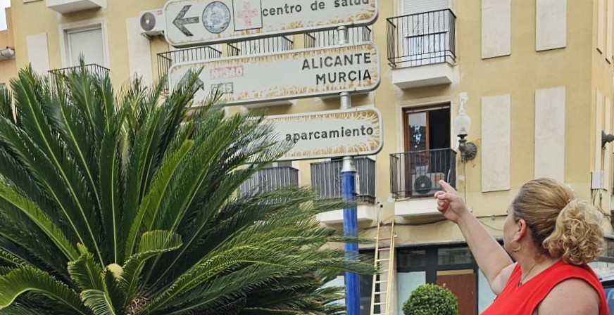 Seguridad Ciudadana licita la renovación del mobiliario urbano tras más de veinte años sin este servicio