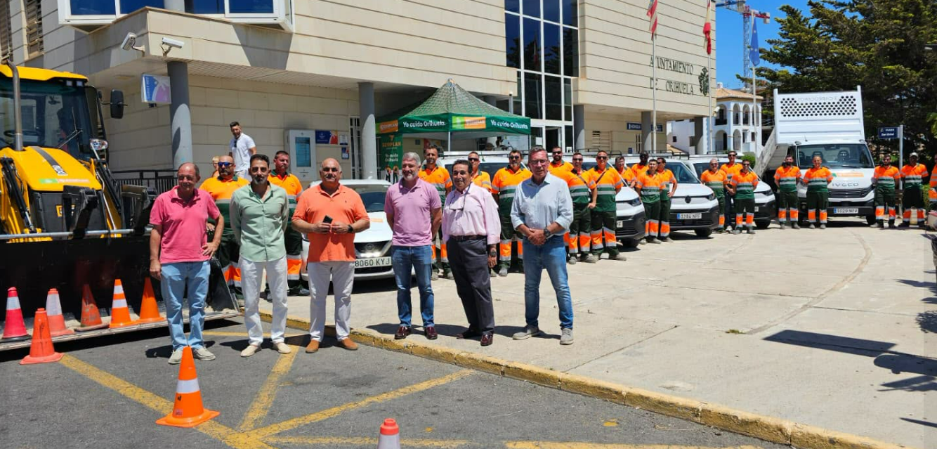 El Ayuntamiento de Orihuela refuerza los servicios de mantenimiento en la costa con la incorporación de cinco nuevos vehículos
