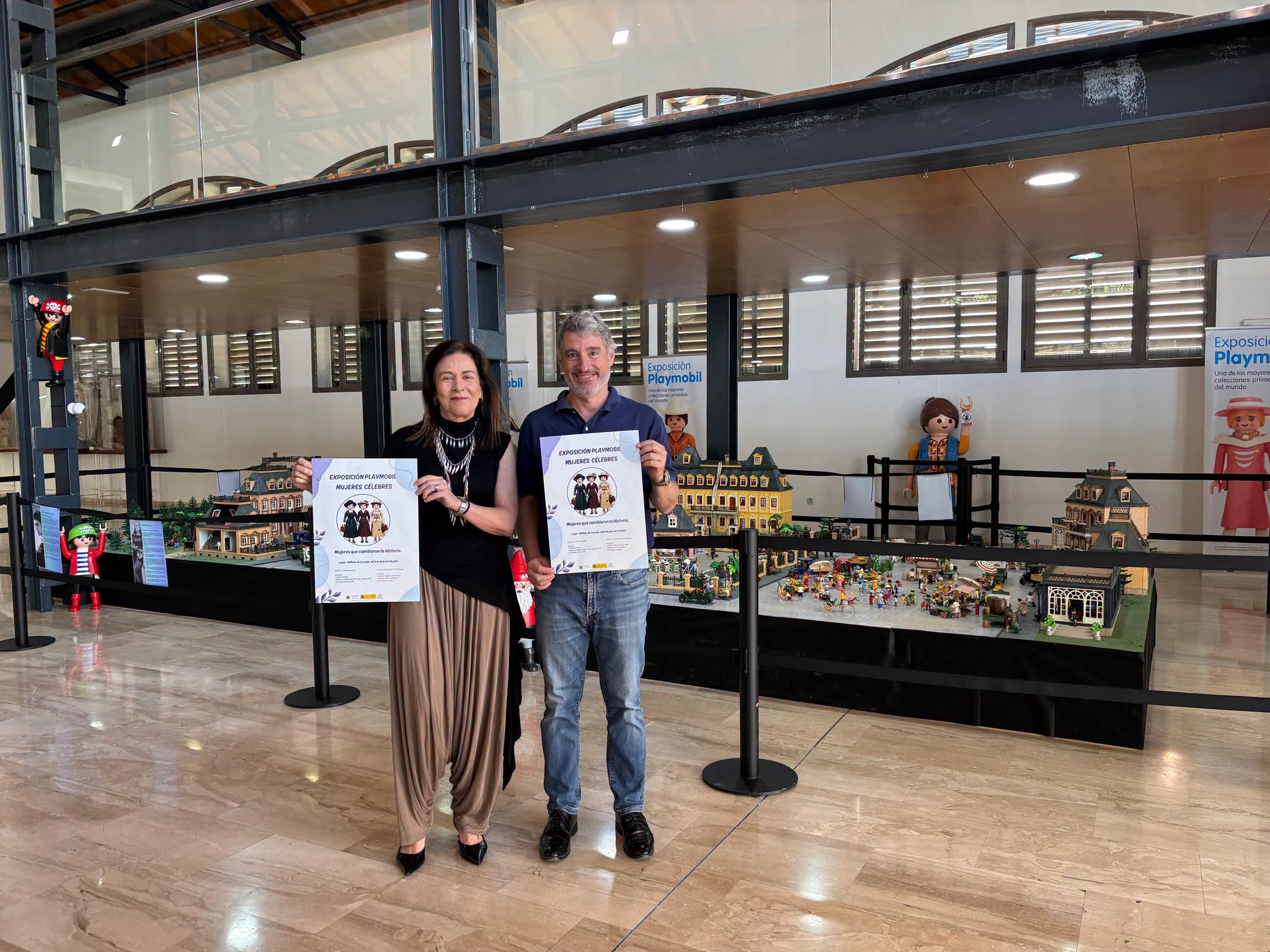 exposición mujeres célebres