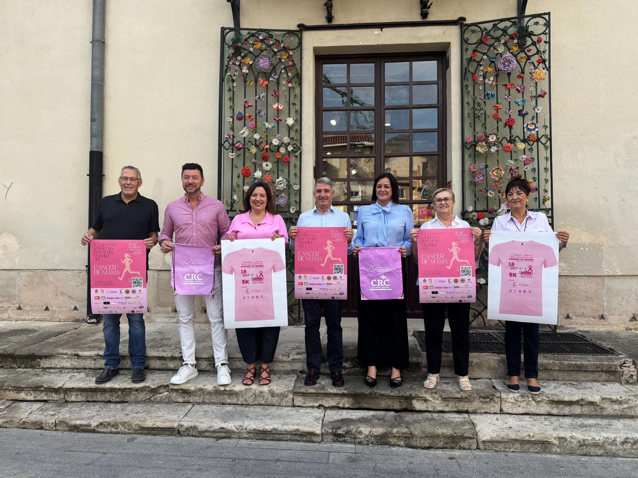Orihuela celebra una década de solidaridad con la X Carrera y Marcha por el Día Mundial del Cáncer de Mama